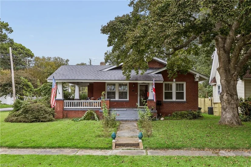 70 Cherry Avenue, photo 1 of 42