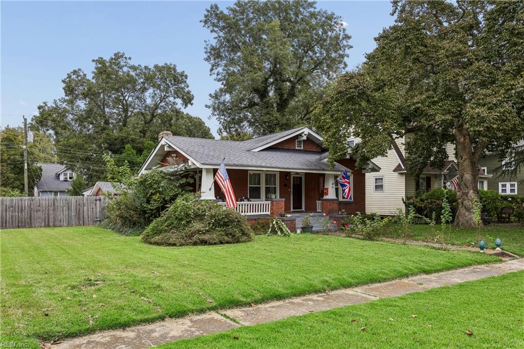 Photo of 70 Cherry Avenue, Hampton, VA 23661 (MLS # 10658069)