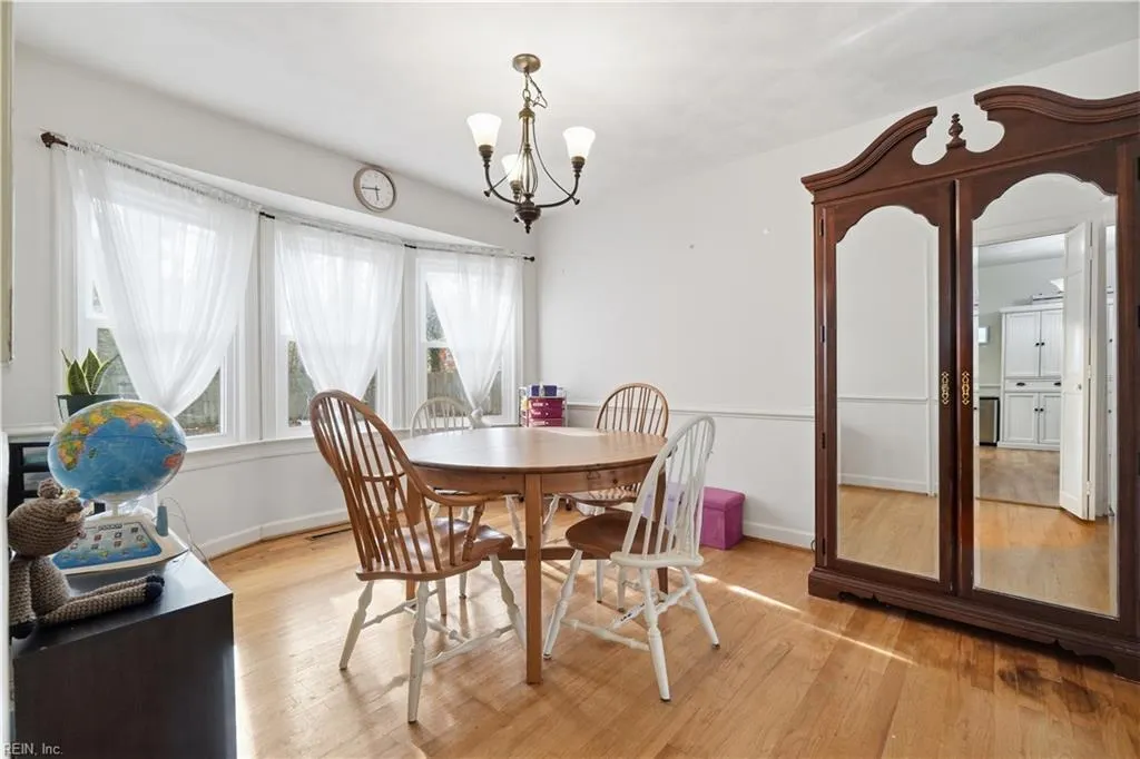 Virginia Beach, Virginia 23464, United States, 4 Bedrooms Bedrooms, ,2 BathroomsBathrooms,Residential,Active,256912