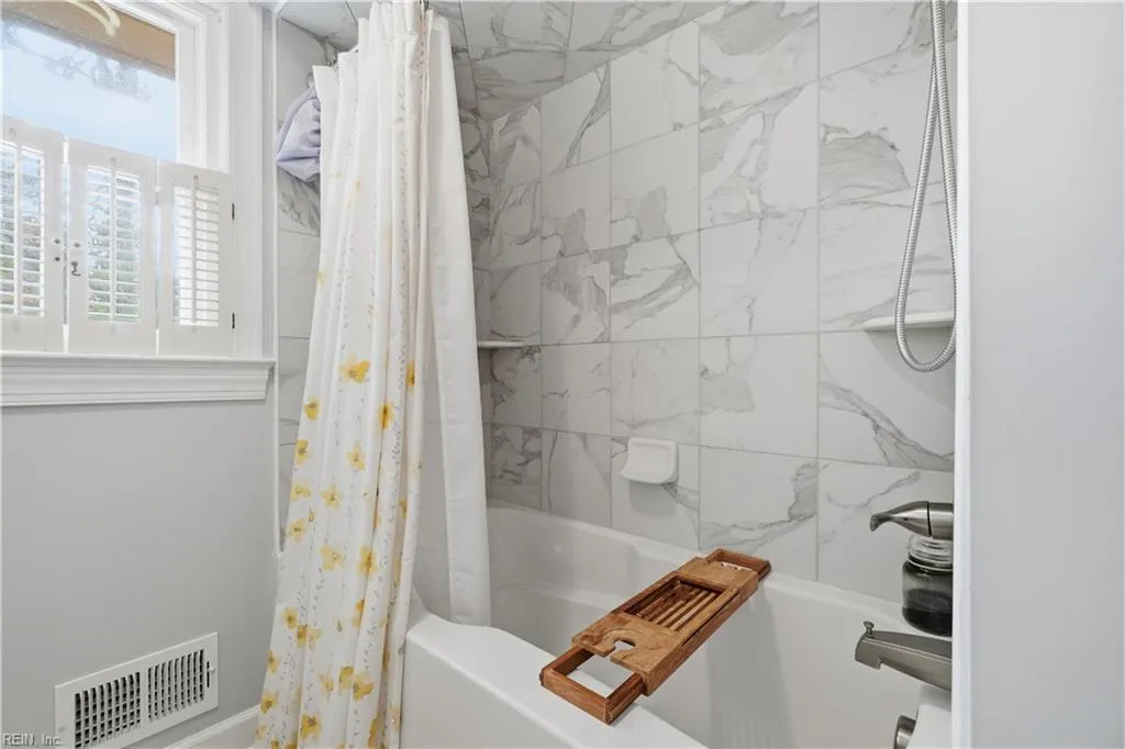 Virginia Beach, Virginia 23464, United States, 4 Bedrooms Bedrooms, ,2 BathroomsBathrooms,Residential,Active,256912