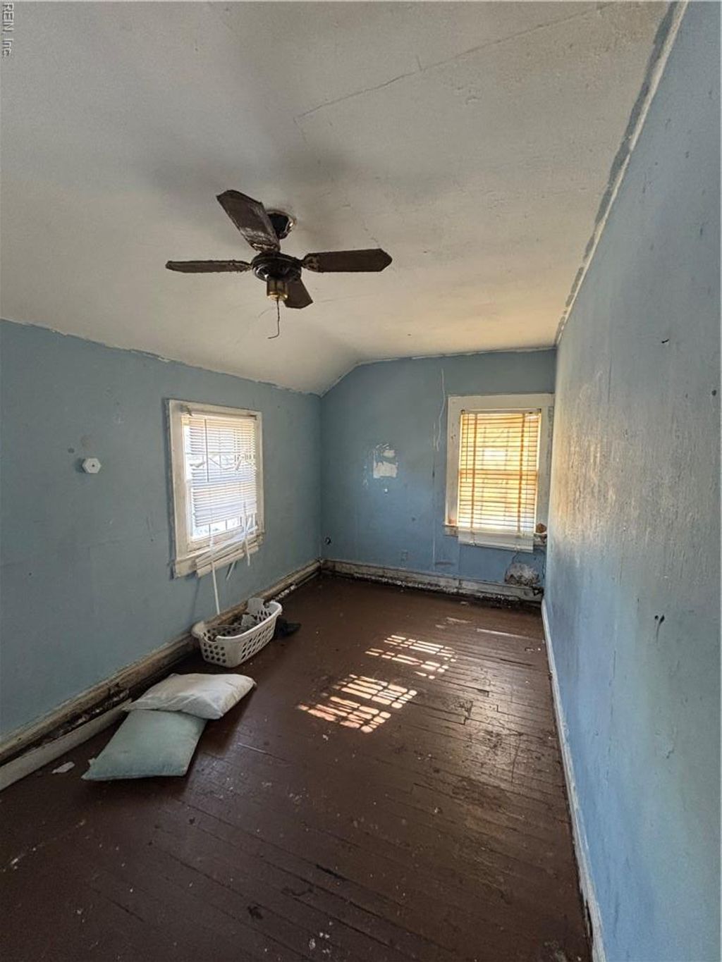 Photo of 19 Burtis Street, Portsmouth, VA 23702 (MLS # 10627520)