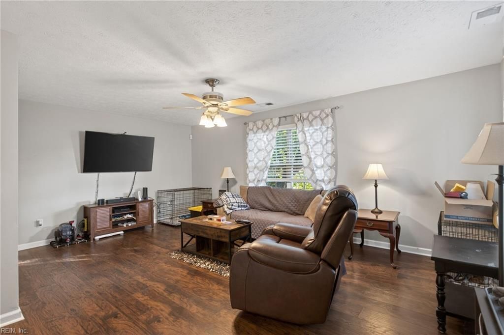 Photo of 11 Knox Place, Hampton, VA 23669 (MLS # 10635766)