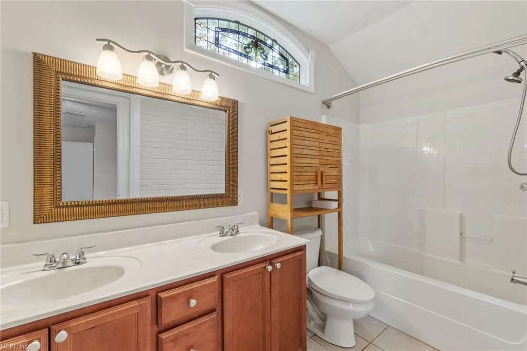 Chesapeake, Virginia 23323, United States, 3 Bedrooms Bedrooms, ,2 BathroomsBathrooms,Residential,Active,158043