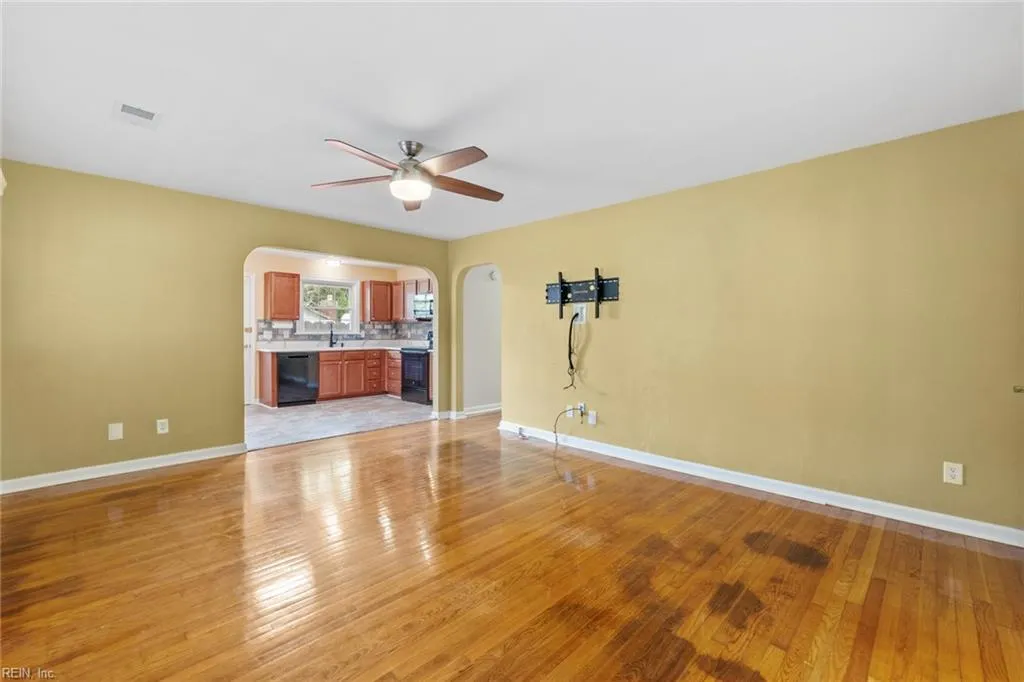 Chesapeake, Virginia 23323, United States, 3 Bedrooms Bedrooms, ,2 BathroomsBathrooms,Residential,Active,158043