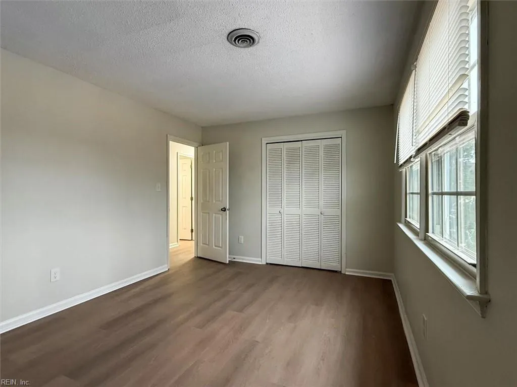 Hampton, Virginia 23669, United States, 5 Bedrooms Bedrooms, ,3 BathroomsBathrooms,Residential,Active,78175