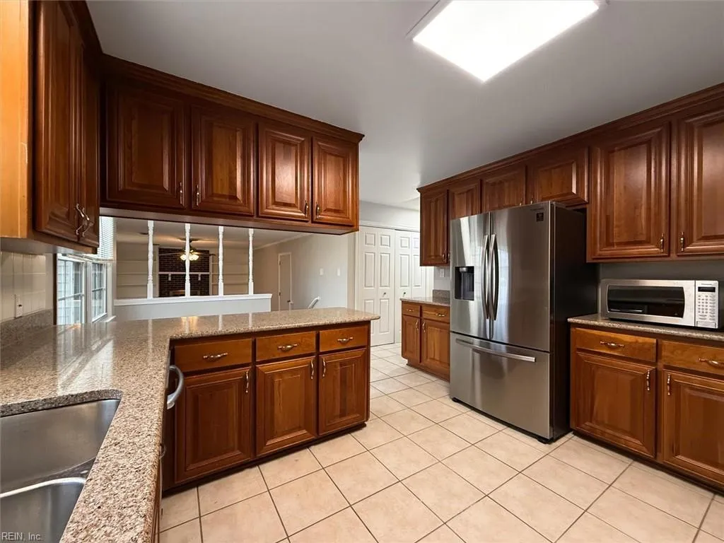 Hampton, Virginia 23669, United States, 5 Bedrooms Bedrooms, ,3 BathroomsBathrooms,Residential,Active,78175