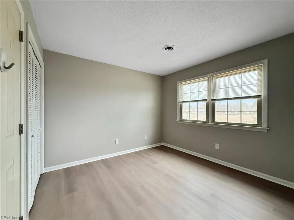 Hampton, Virginia 23669, United States, 5 Bedrooms Bedrooms, ,3 BathroomsBathrooms,Residential,Active,78175