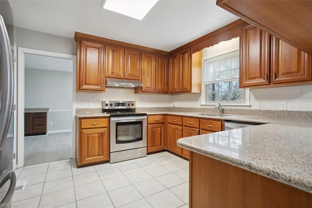 Hampton, Virginia 23669, United States, 5 Bedrooms Bedrooms, ,3 BathroomsBathrooms,Residential,Active,78175