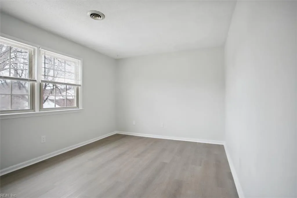 Hampton, Virginia 23669, United States, 5 Bedrooms Bedrooms, ,3 BathroomsBathrooms,Residential,Active,78175