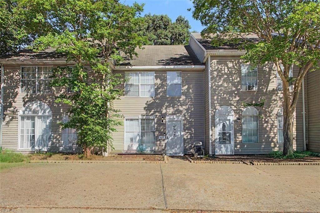 Photo of 423 Eureka Loop, Newport News, VA 23601 (MLS # 10641134)