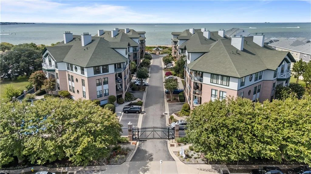 3236 Page Ave Avenue Unit 101, Virginia Beach, VA, 23451