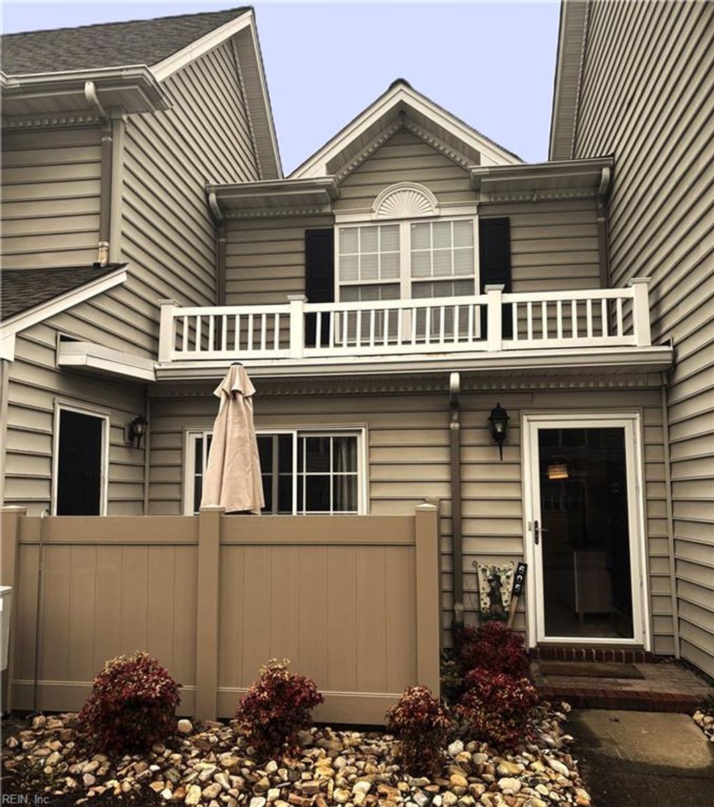 Photo of 605 Waters Edge Lane, Suffolk, VA 23435 (MLS # 10623184)