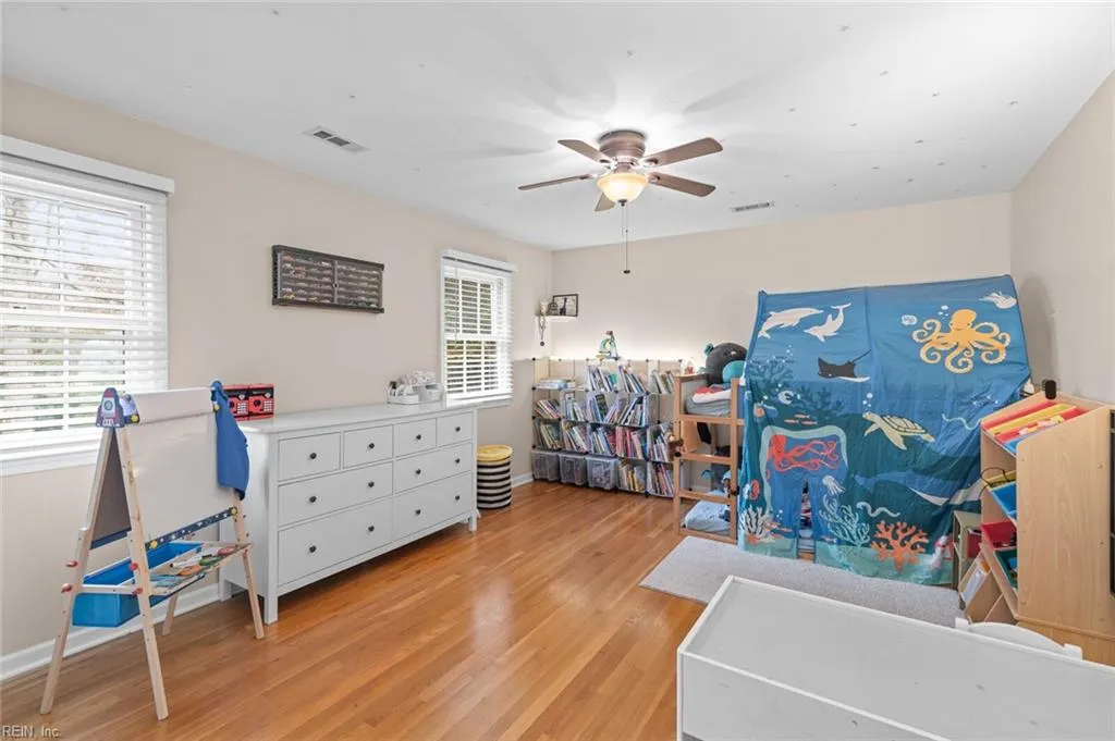 Newport News, Virginia 23602, United States, 4 Bedrooms Bedrooms, ,3 BathroomsBathrooms,Residential,Active,91509