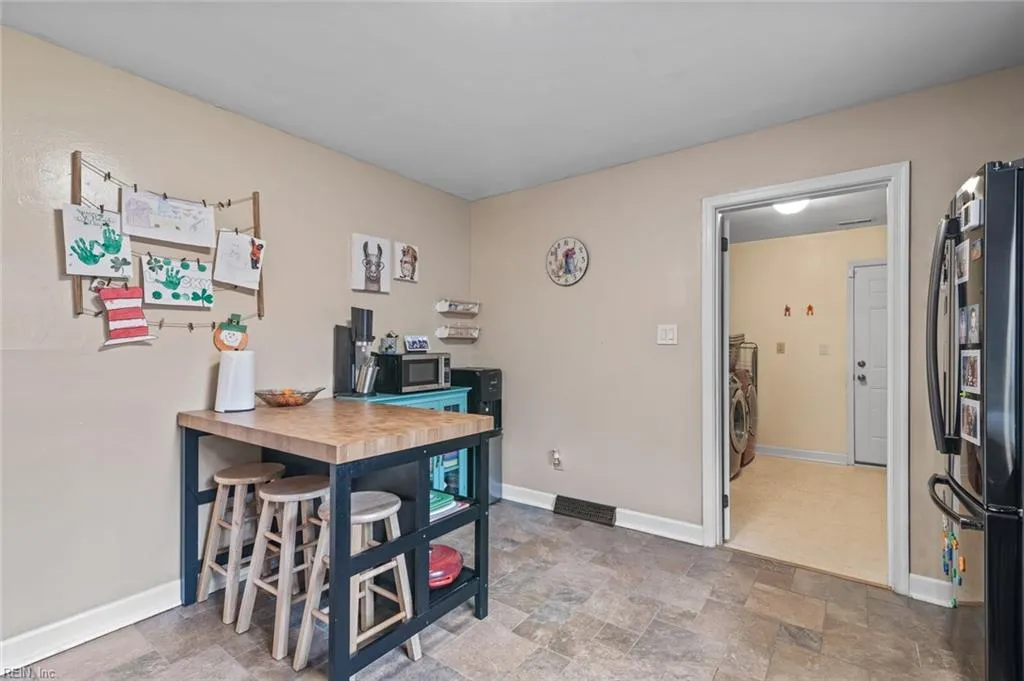 Newport News, Virginia 23602, United States, 4 Bedrooms Bedrooms, ,3 BathroomsBathrooms,Residential,Active,91509