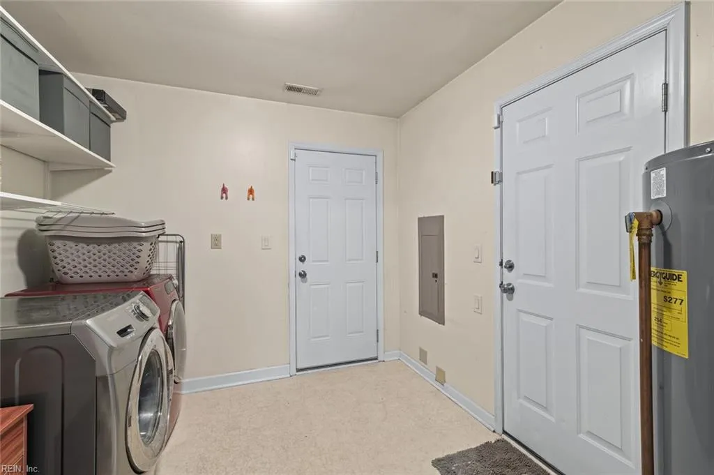 Newport News, Virginia 23602, United States, 4 Bedrooms Bedrooms, ,3 BathroomsBathrooms,Residential,Active,91509