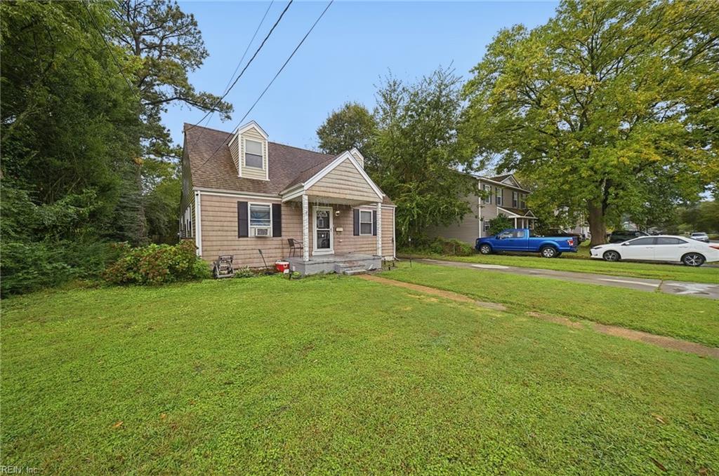 Photo of 317 Dixie Drive, Norfolk, VA 23505 (MLS # 10656528)