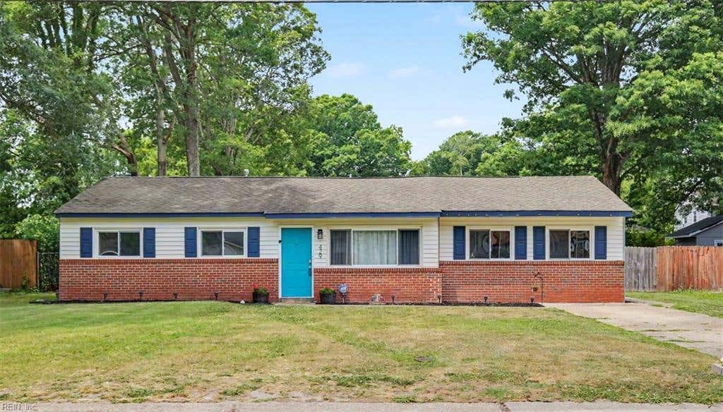 Photo of 429 Brian Avenue, Virginia Beach, VA 23462 (MLS # 10645007)