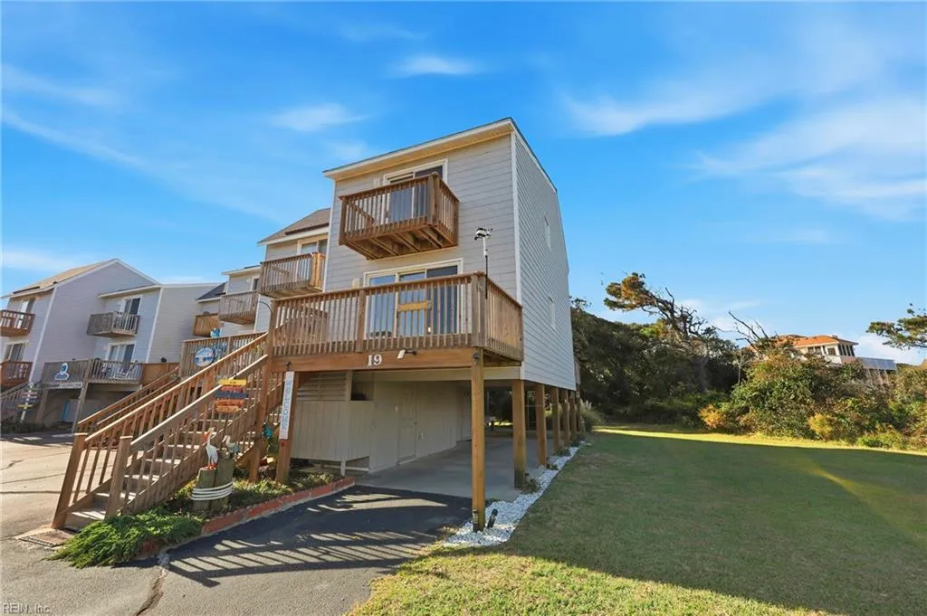 Kitty Hawk, North Carolina 27949, United States, 2 Bedrooms Bedrooms, ,3 BathroomsBathrooms,Residential,Active,204512