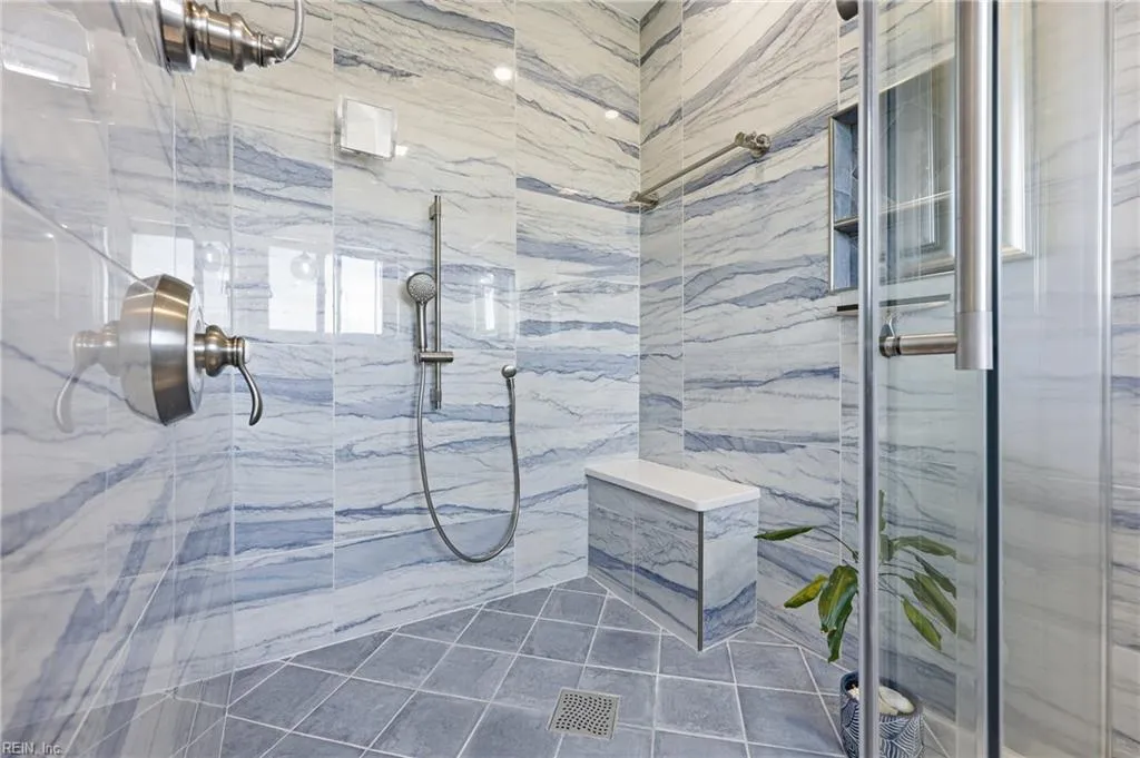 Kitty Hawk, North Carolina 27949, United States, 2 Bedrooms Bedrooms, ,3 BathroomsBathrooms,Residential,Active,204512