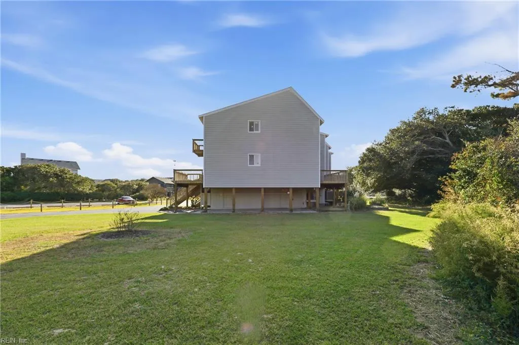 Kitty Hawk, North Carolina 27949, United States, 2 Bedrooms Bedrooms, ,3 BathroomsBathrooms,Residential,Active,204512