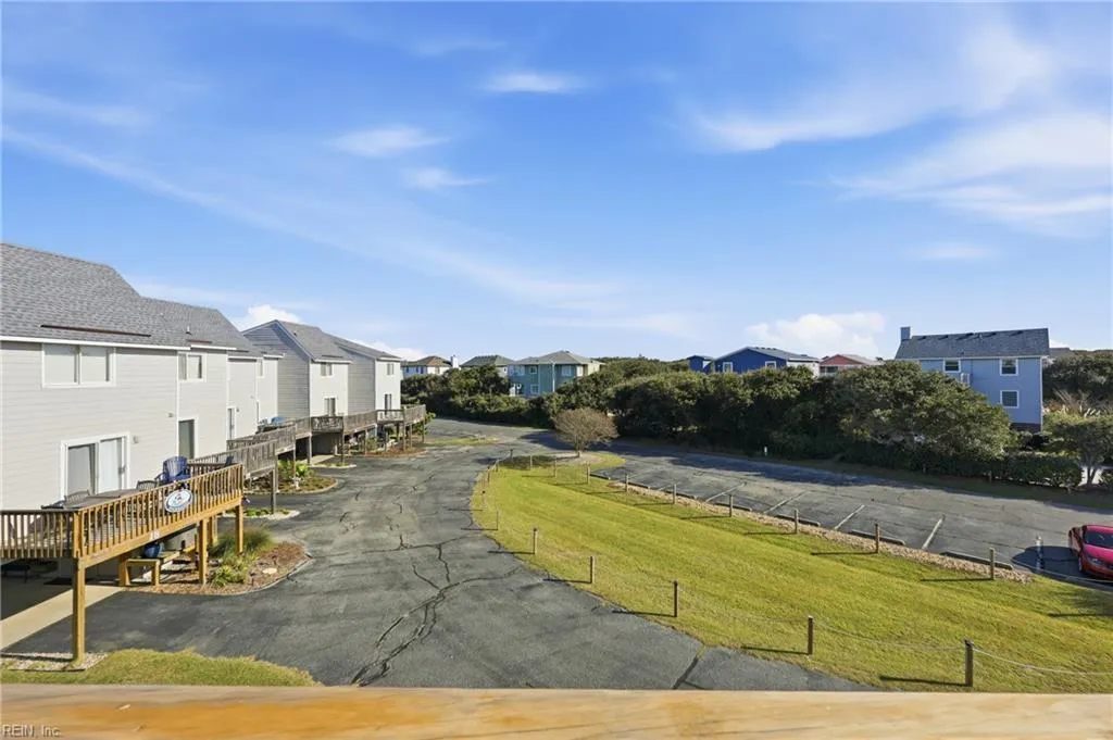 Kitty Hawk, North Carolina 27949, United States, 2 Bedrooms Bedrooms, ,3 BathroomsBathrooms,Residential,Active,204512