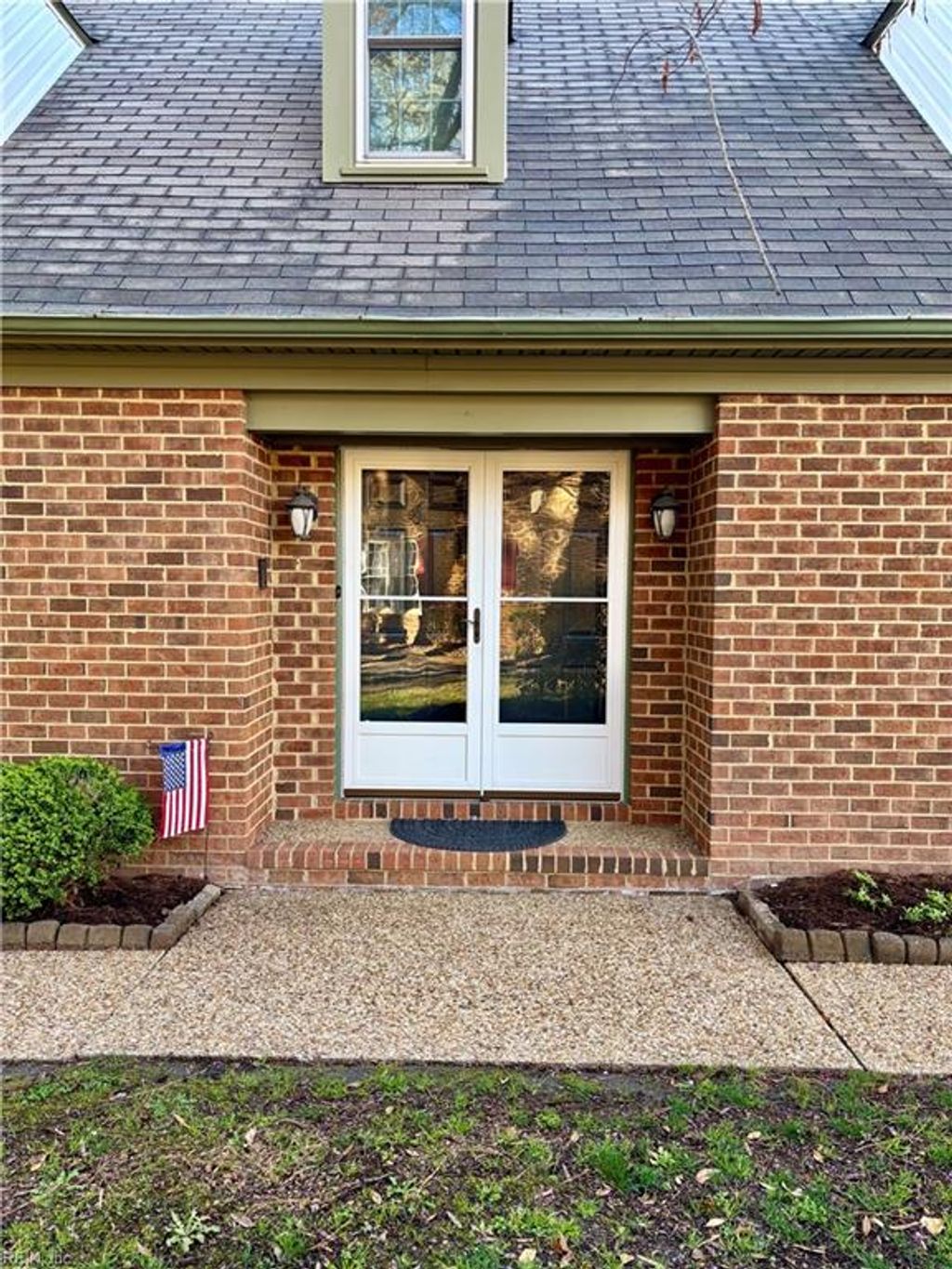 Photo of 141 Sloane Place, Newport News, VA 23606 (MLS # 10626946)