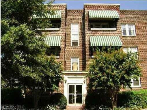 Photo of 742 Washington Park #A4, Norfolk, VA 23517 (MLS # 10656353)