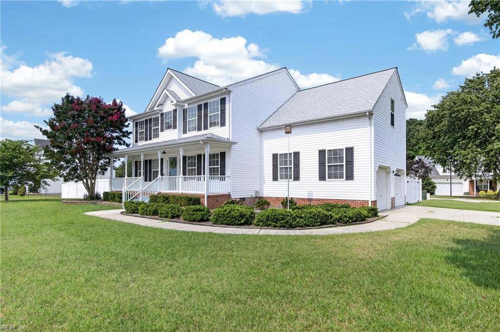 Photo of 2002 Sarahs Cove Drive, Hayes, VA 23072 (MLS # 10645147)