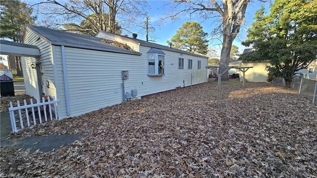 Photo of 1203 Baskerville Lane, Portsmouth, VA 23701 (MLS # 10613639)