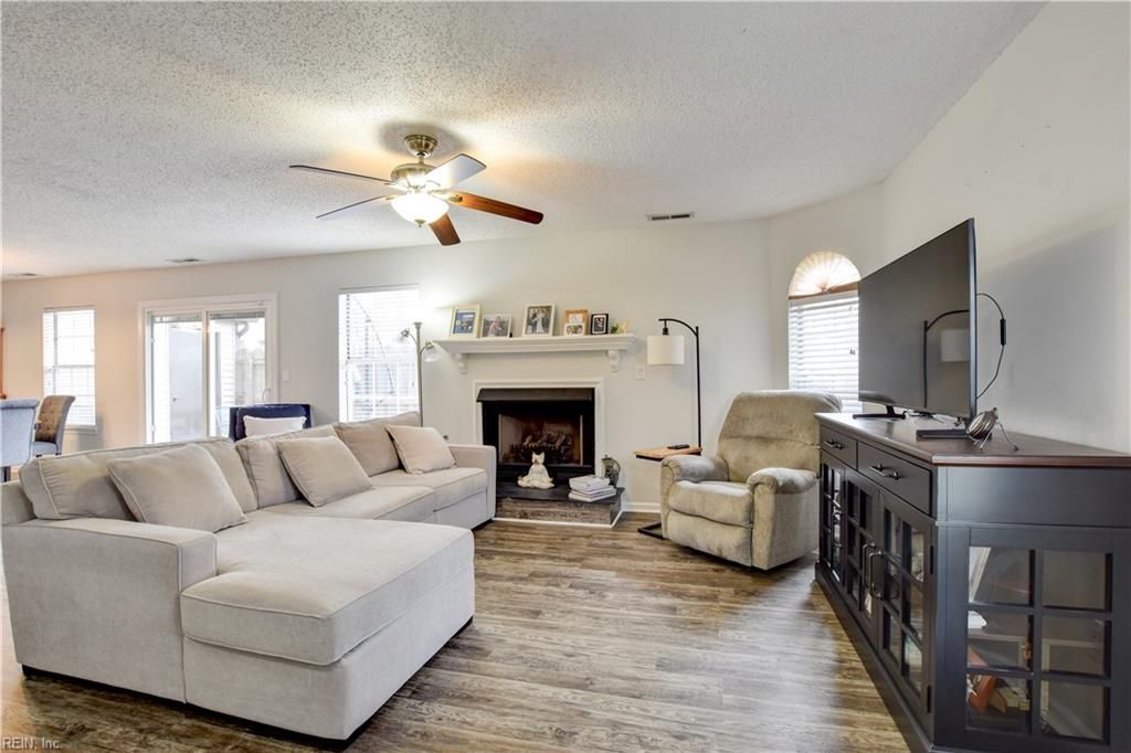 Photo of 4917 Shallowford Circle, Virginia Beach, VA 23464 (MLS # 10626988)