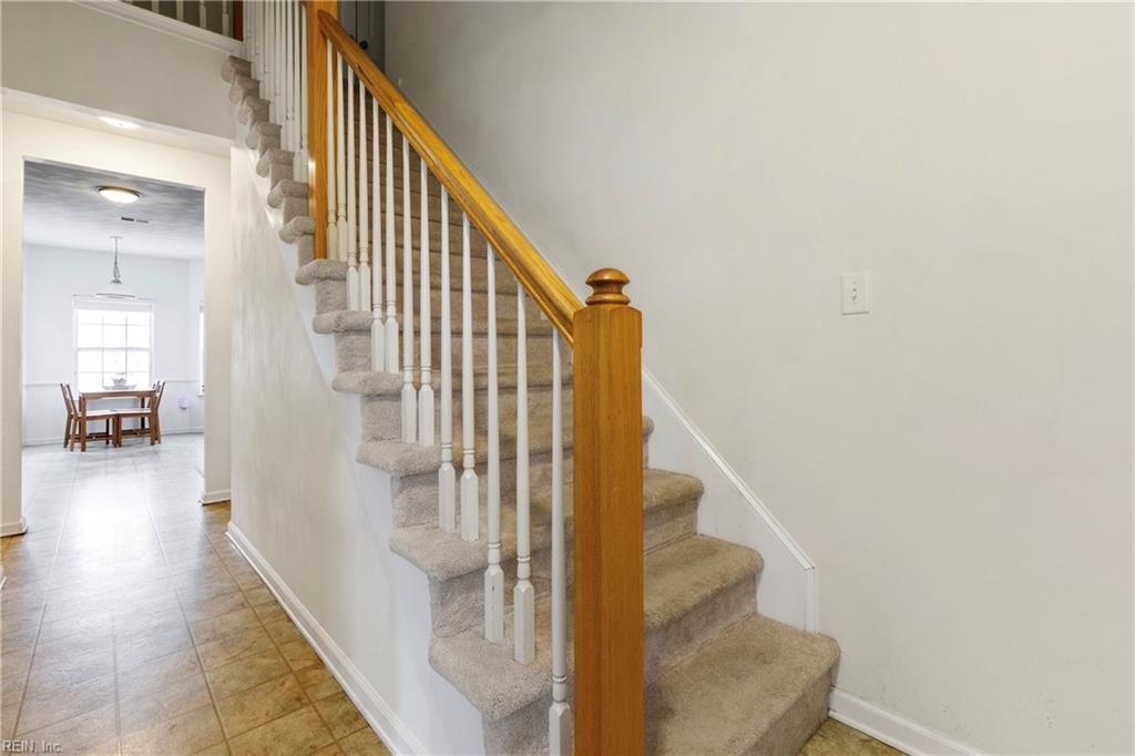 16221 Farah CT
