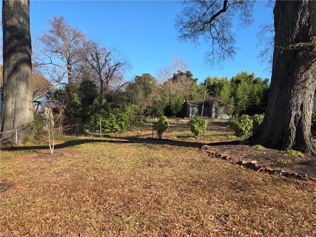 Photo of 218 Locust Avenue, Hampton, VA 23661 (MLS # 10613210)