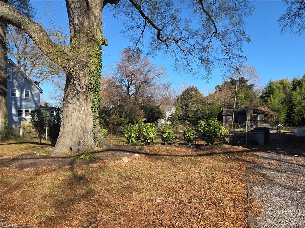 Photo of 218 Locust Avenue, Hampton, VA 23661 (MLS # 10613210)