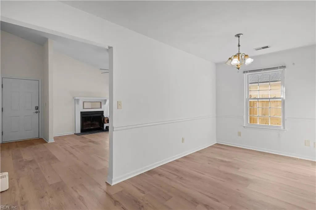 Virginia Beach, Virginia 23452, United States, 3 Bedrooms Bedrooms, ,2 BathroomsBathrooms,Residential,Active,244082