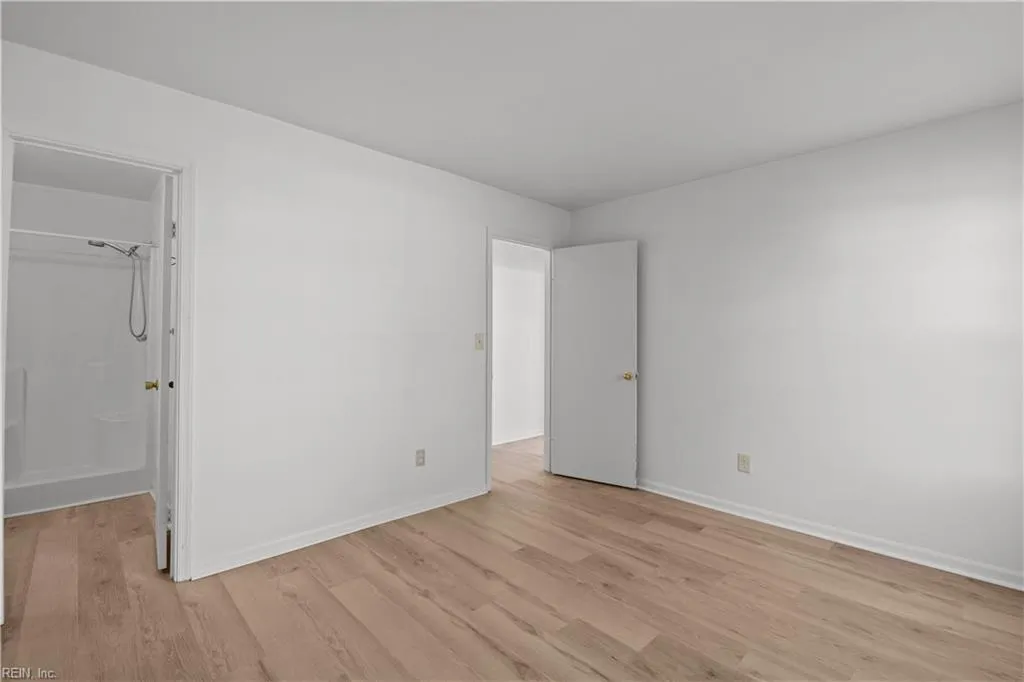 Virginia Beach, Virginia 23452, United States, 3 Bedrooms Bedrooms, ,2 BathroomsBathrooms,Residential,Active,244082