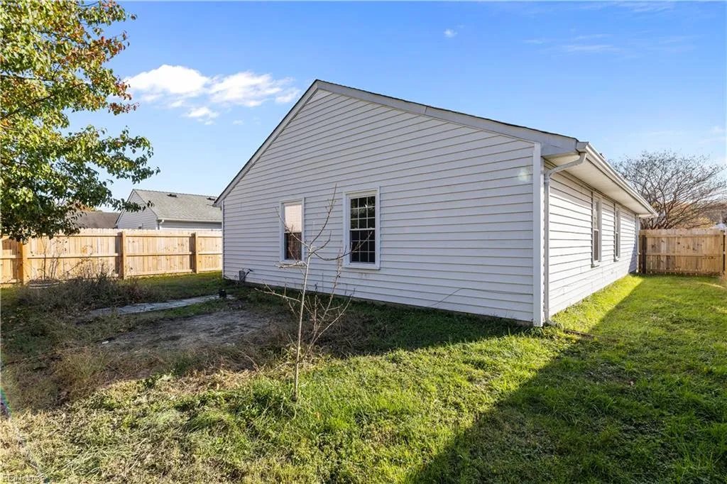 Virginia Beach, Virginia 23452, United States, 3 Bedrooms Bedrooms, ,2 BathroomsBathrooms,Residential,Active,244082