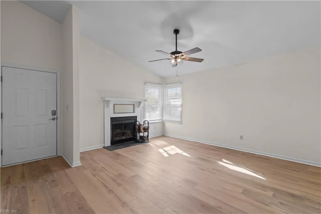 Virginia Beach, Virginia 23452, United States, 3 Bedrooms Bedrooms, ,2 BathroomsBathrooms,Residential,Active,244082