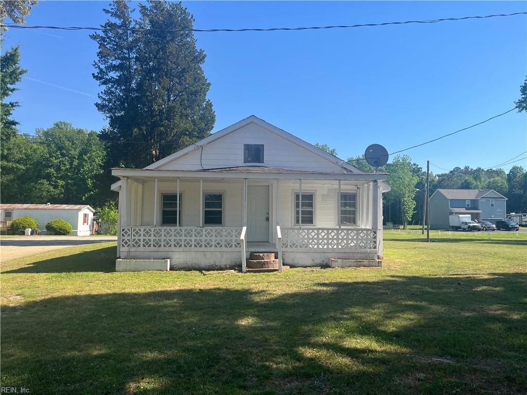 Photo of 14016 Burwells Bay Road, Smithfield, VA 23430 (MLS # 10633334)