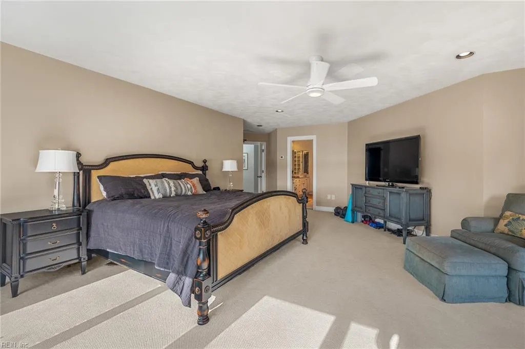 Virginia Beach, Virginia 23452, United States, 4 Bedrooms Bedrooms, ,4 BathroomsBathrooms,Residential,Pending,38181