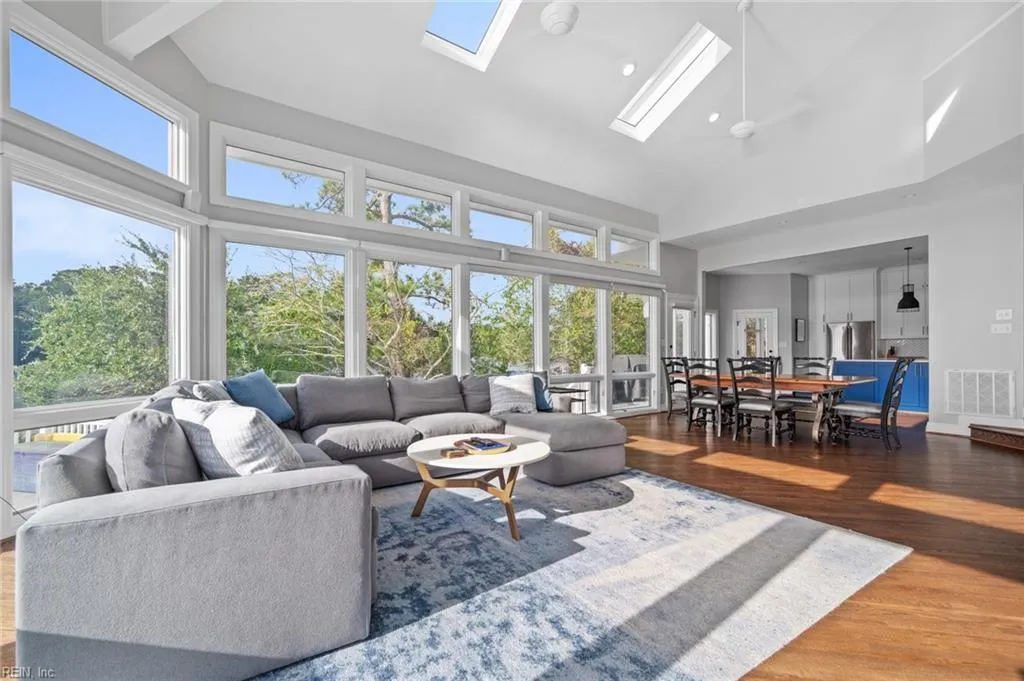 Virginia Beach, Virginia 23452, United States, 4 Bedrooms Bedrooms, ,4 BathroomsBathrooms,Residential,Pending,38181