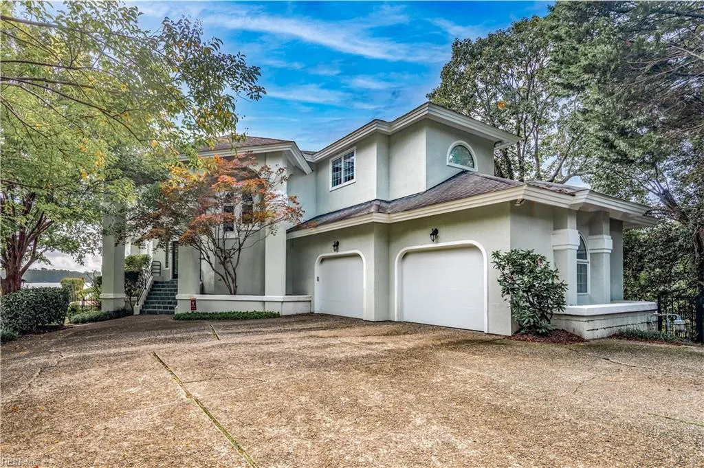 Virginia Beach, Virginia 23452, United States, 4 Bedrooms Bedrooms, ,4 BathroomsBathrooms,Residential,Pending,38181