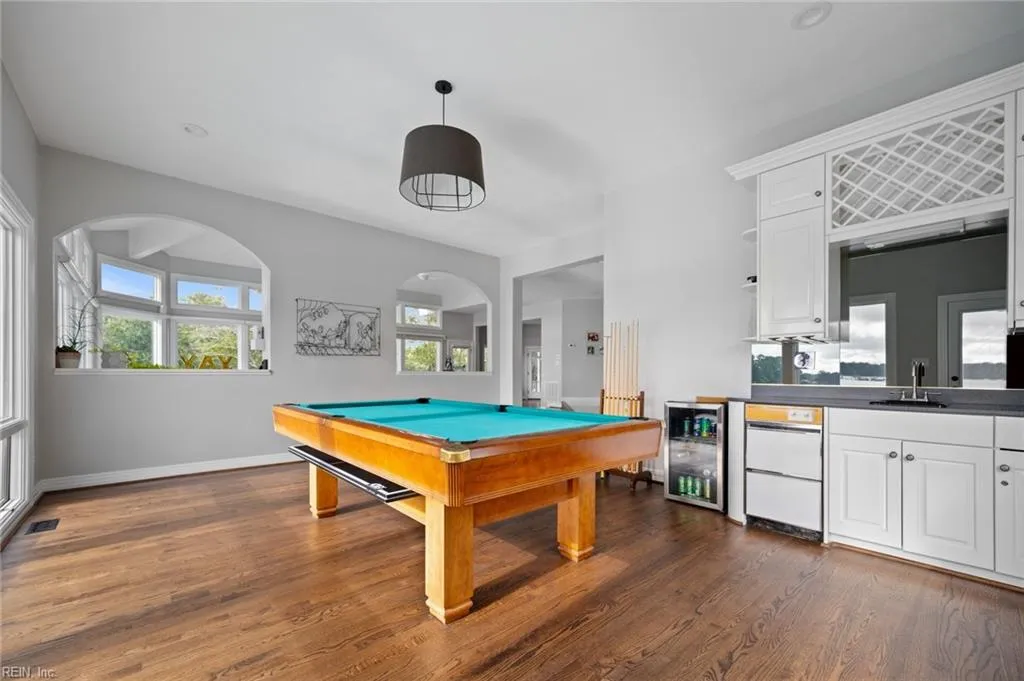 Virginia Beach, Virginia 23452, United States, 4 Bedrooms Bedrooms, ,4 BathroomsBathrooms,Residential,Pending,38181