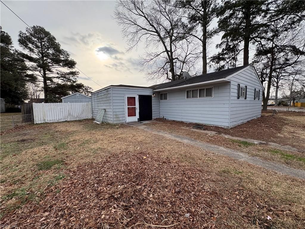 Photo of 505 Kent Drive, Portsmouth, VA 23702 (MLS # 10618038)