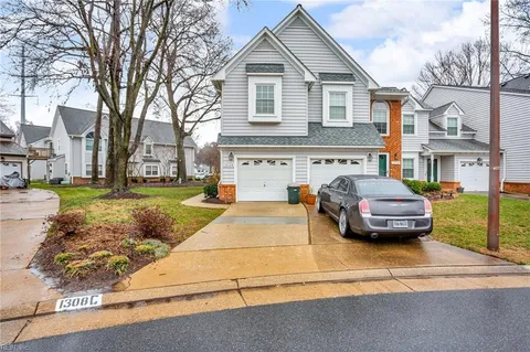 1312 Sand Bunker Arch Unit A, Chesapeake, VA 23320 - #: 10570044
