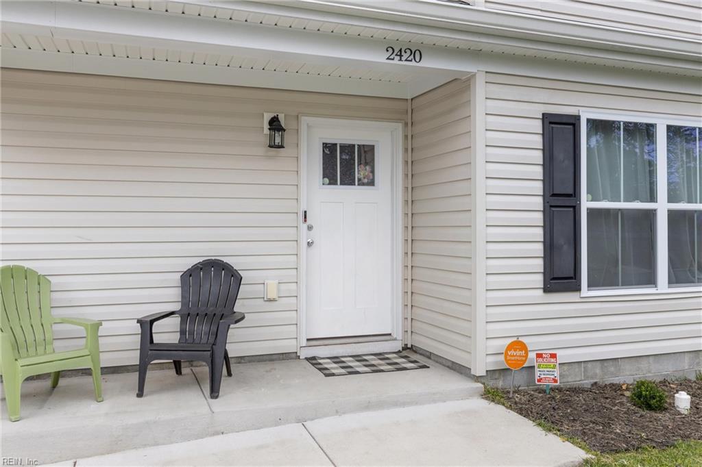 2420 Barclay AVE