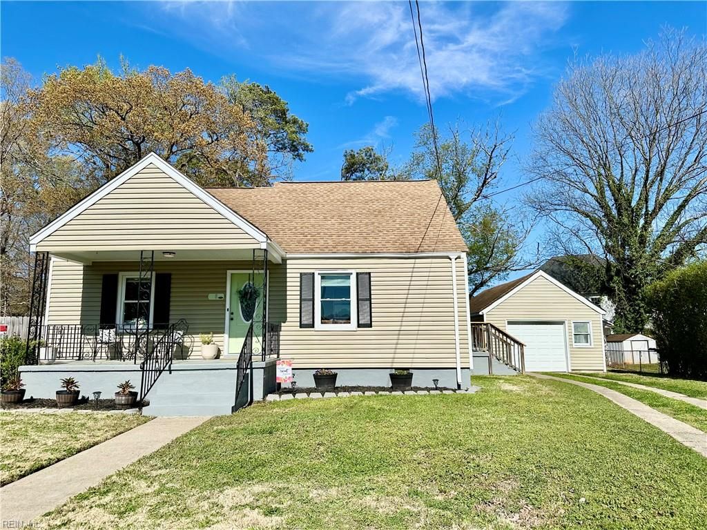 Photo of 8 Bethel Road, Newport News, VA 23608 (MLS # 10627295)