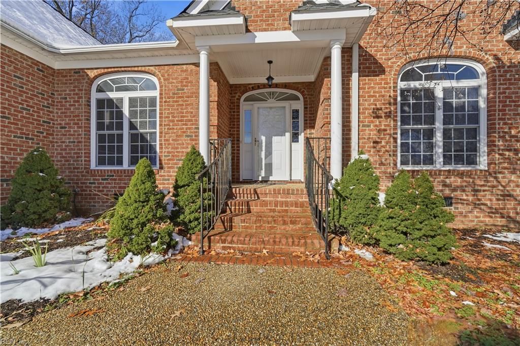 Photo of 111 Lance Way, Yorktown, VA 23693 (MLS # 10612919)