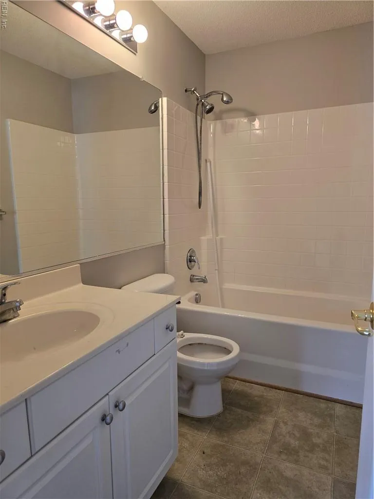 Chesapeake, Virginia 23325, United States, 2 Bedrooms Bedrooms, ,3 BathroomsBathrooms,Residential,Active,223598