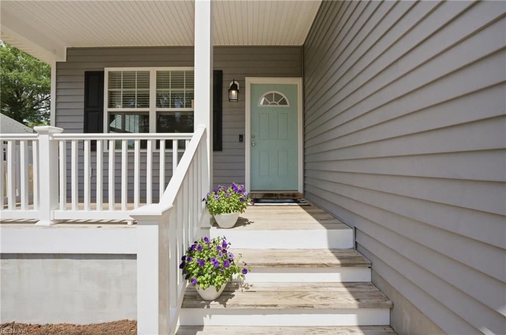 Photo of 7447 Lafayette Heights Drive, Gloucester Point, VA 23062 (MLS # 10630581)