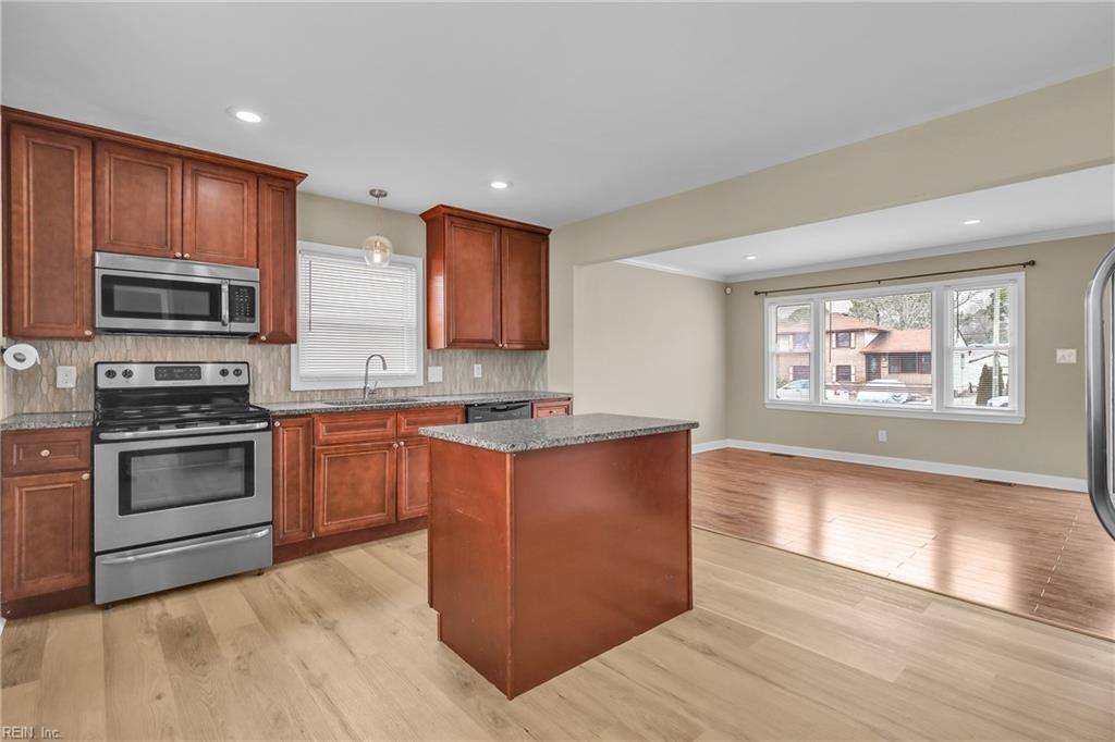 Photo of 819 Headrow Terrace, Hampton, VA 23666 (MLS # 10620846)